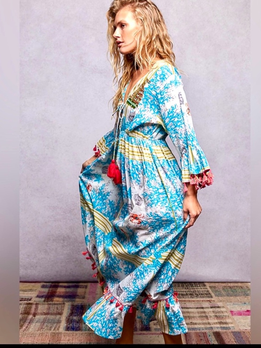 👀 💙POL Bohemian Print Tassel Trim Maxi Dress